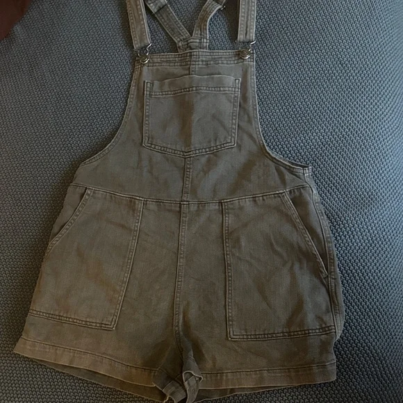 Aerie Grey Short Denim Overalls - Picture 2 of 4